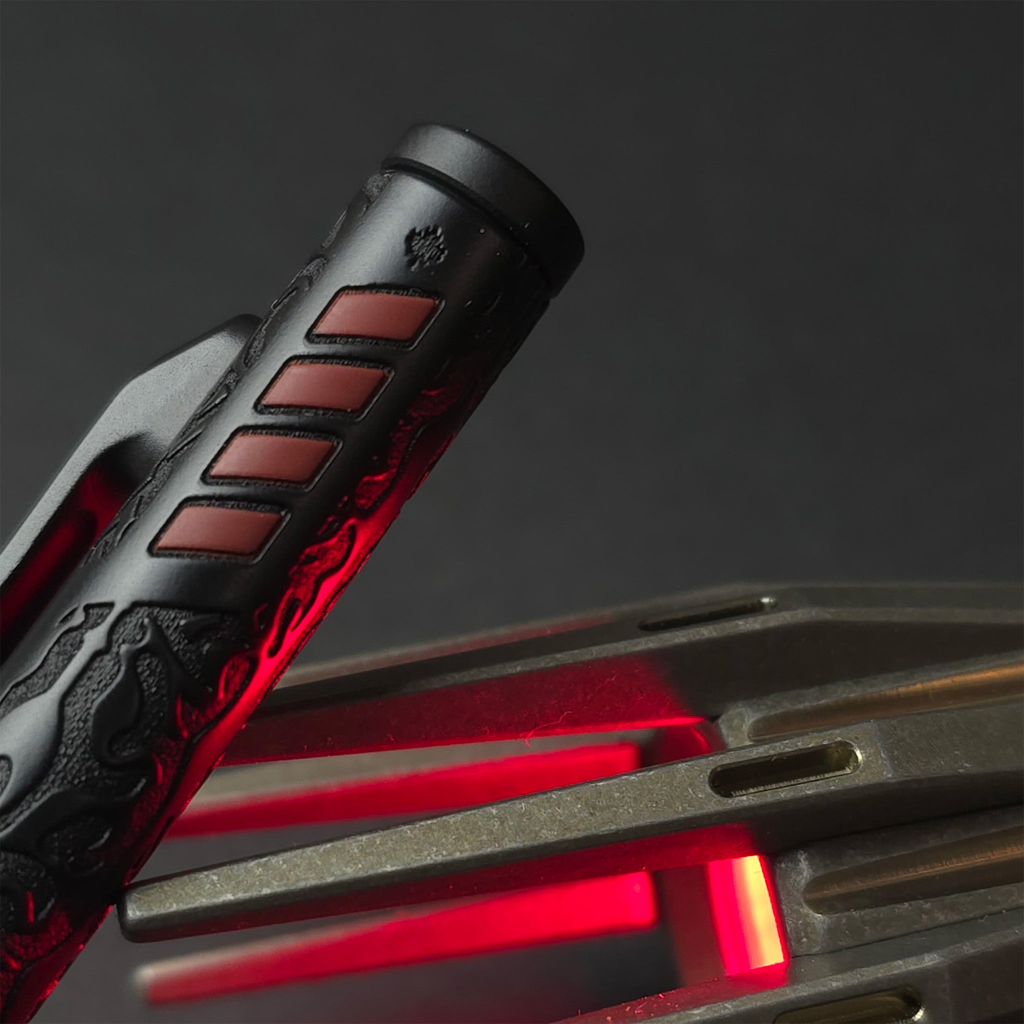 Sideswipe Gen 2 EDC Pen Shadowskin - Focusworks EDC