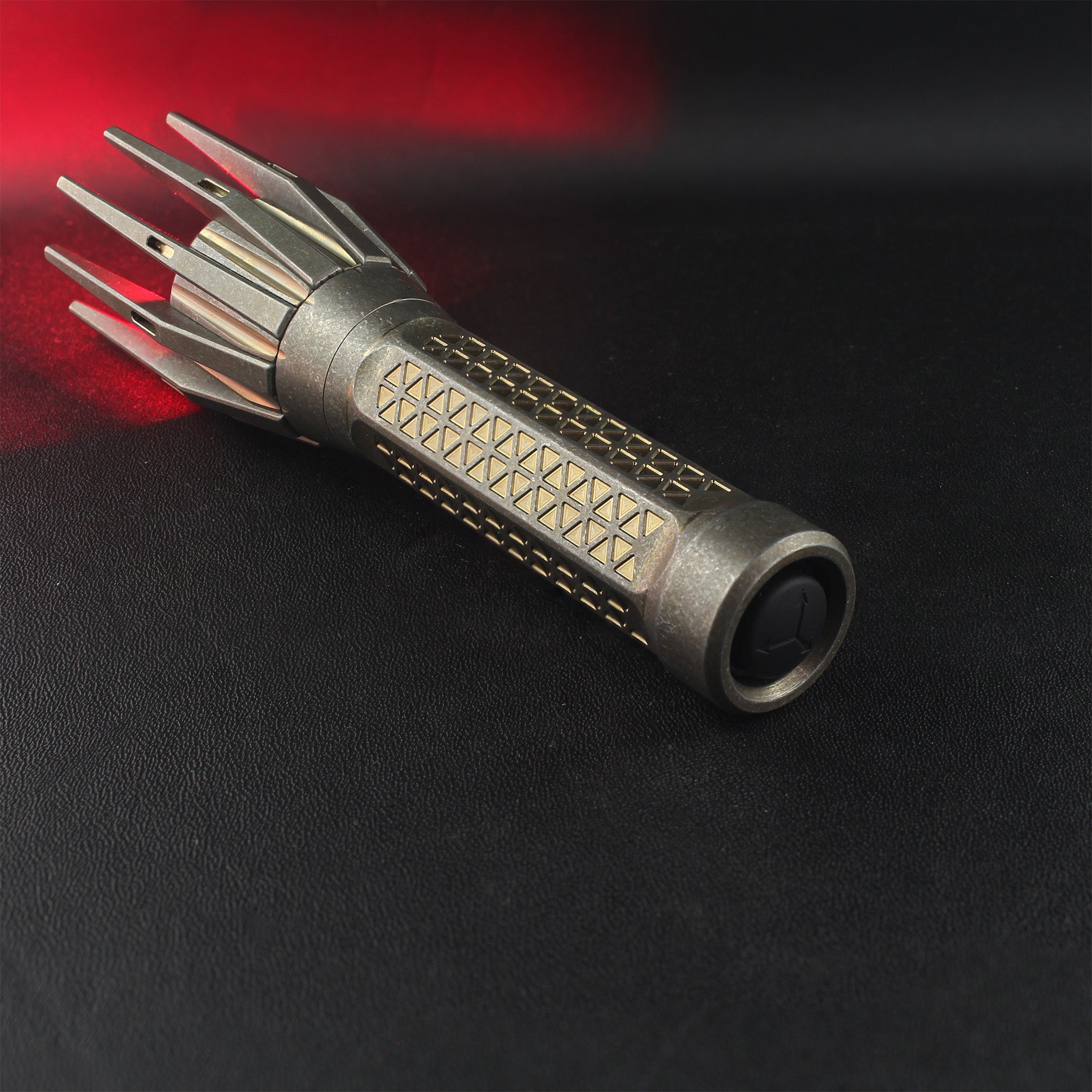 Dark Artifact Flashlight