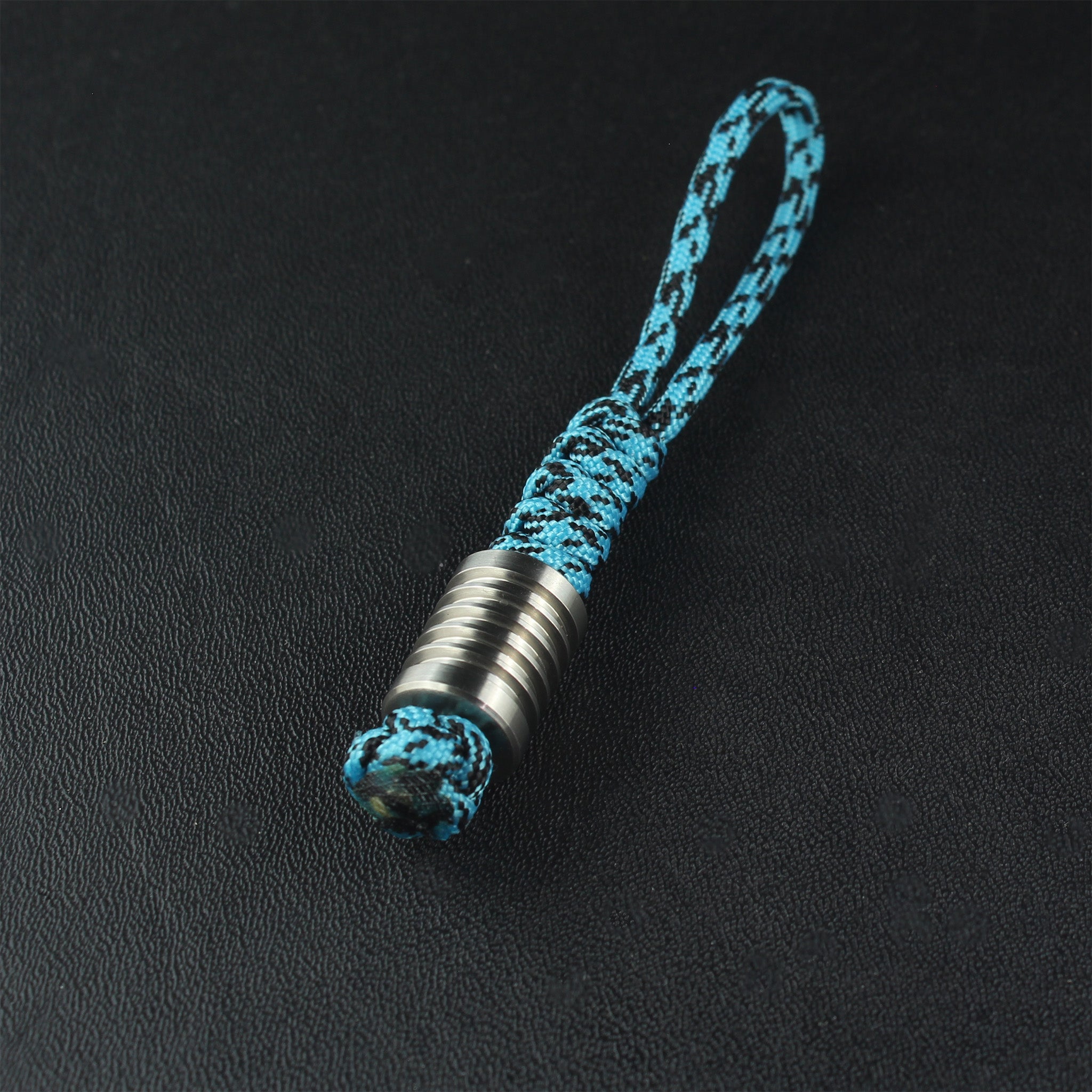 Paracord Lanyard with B3 Bead Titanium - Focusworks EDC