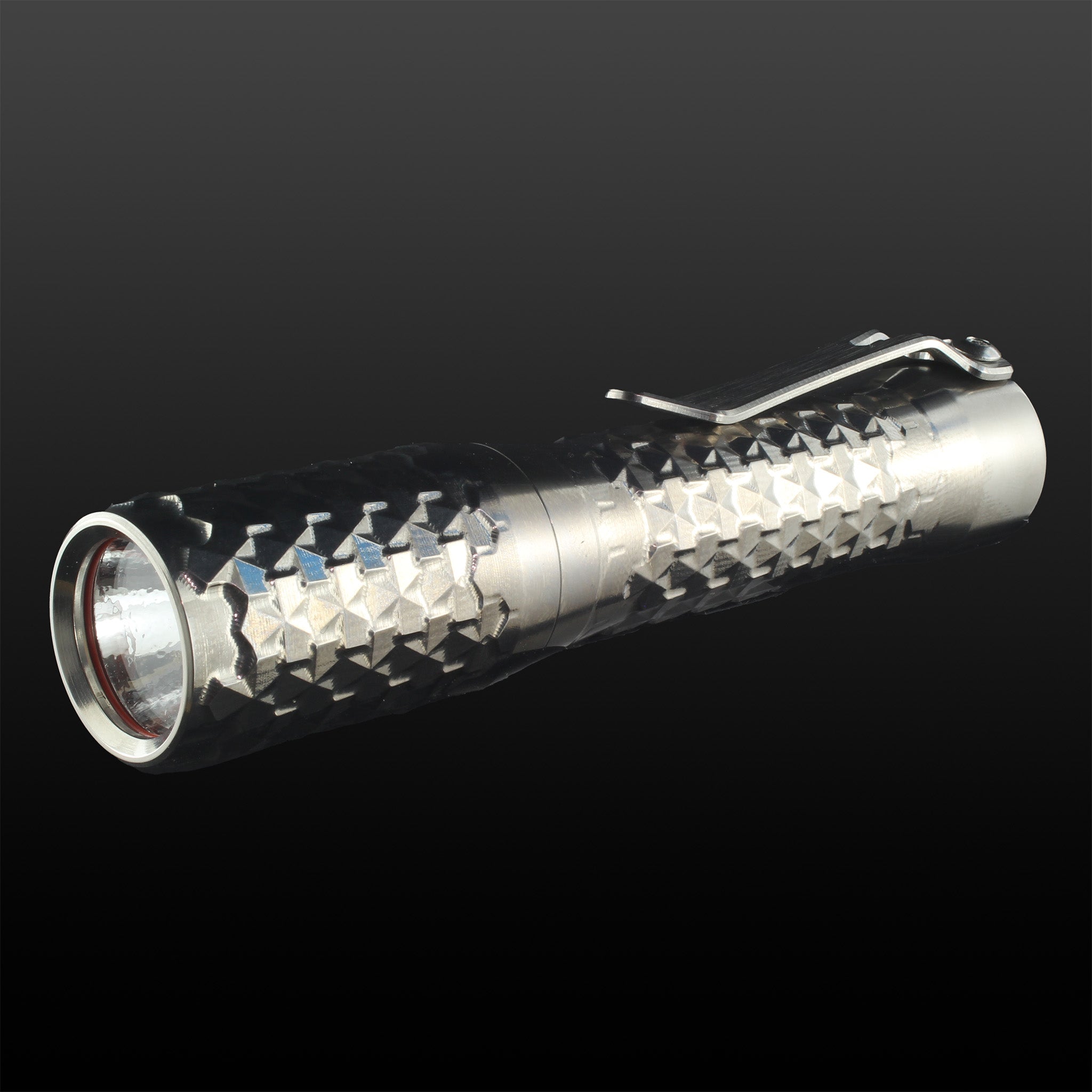 F2R Geoskin Flashlight Titanium