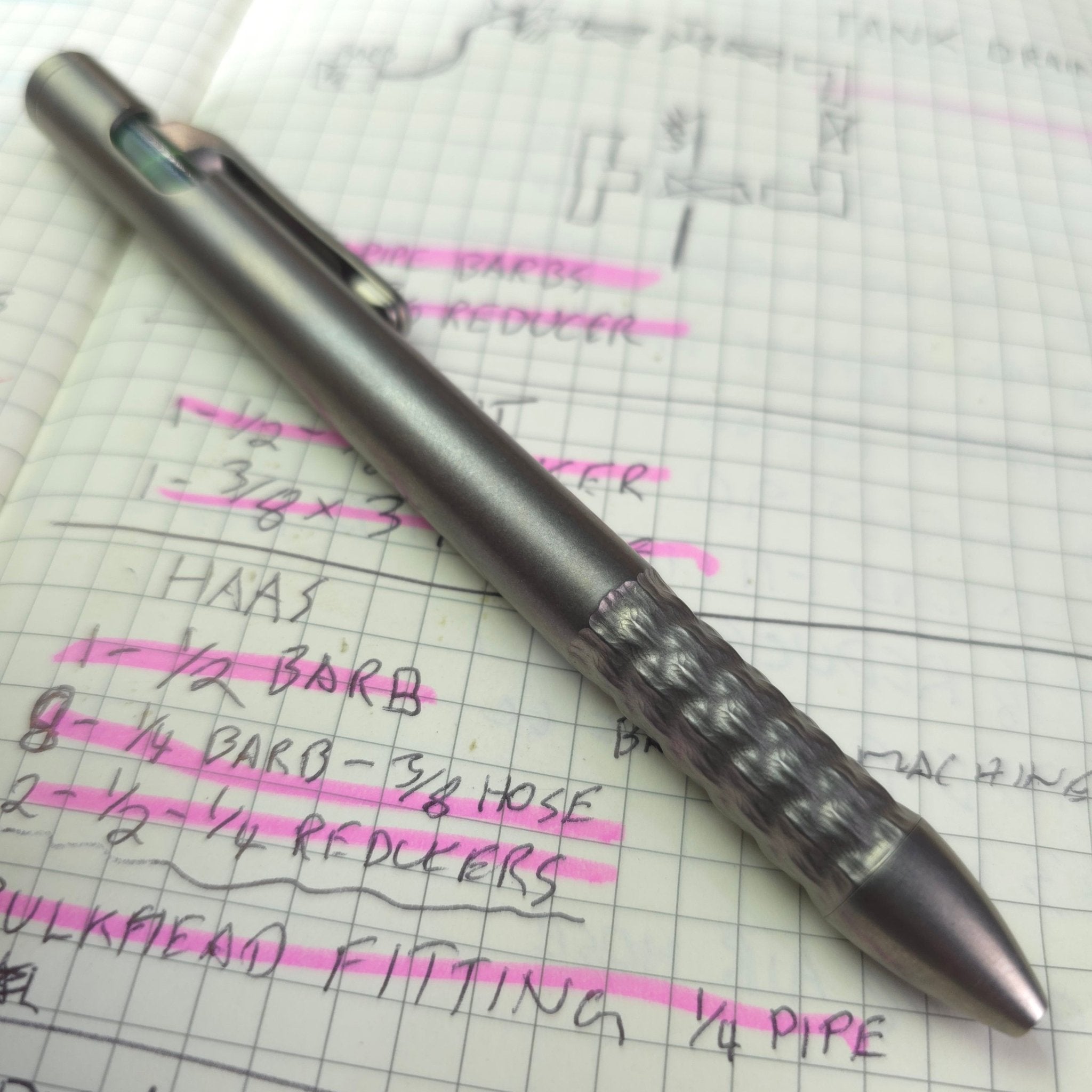 Sideswipe Gen 2 EDC Pen Short Dragonskin - Titanium - Focusworks EDC