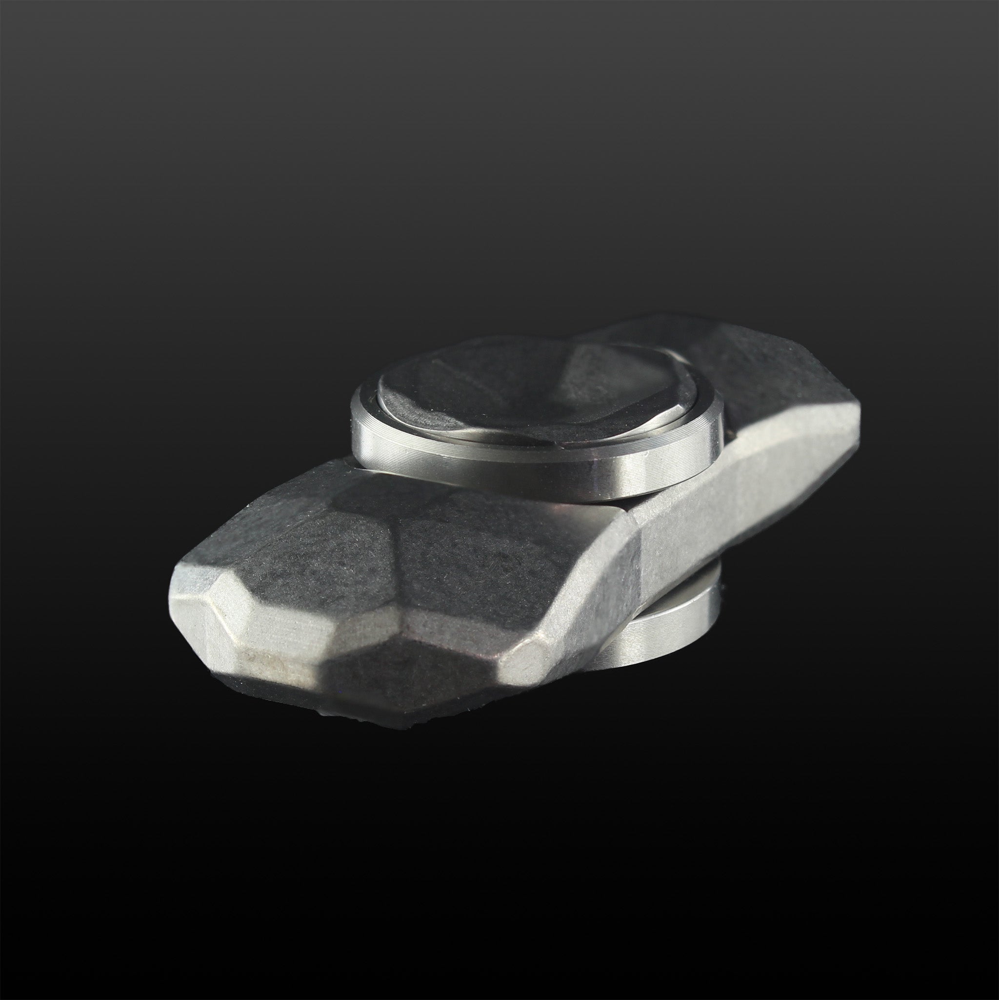 The THING fidget spinner Titanium