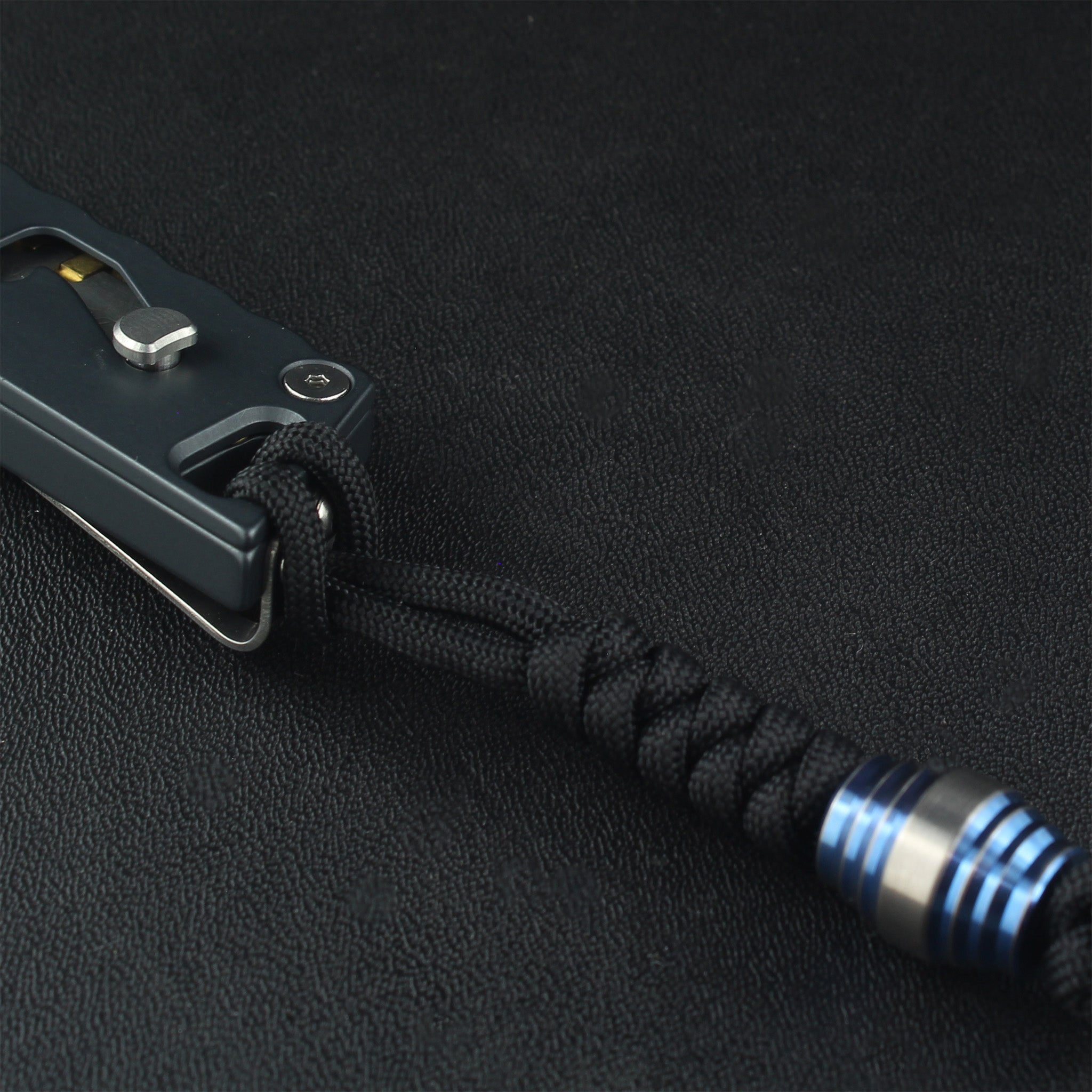 Paracord Lanyard with B6 Bead Titanium - Focusworks EDC