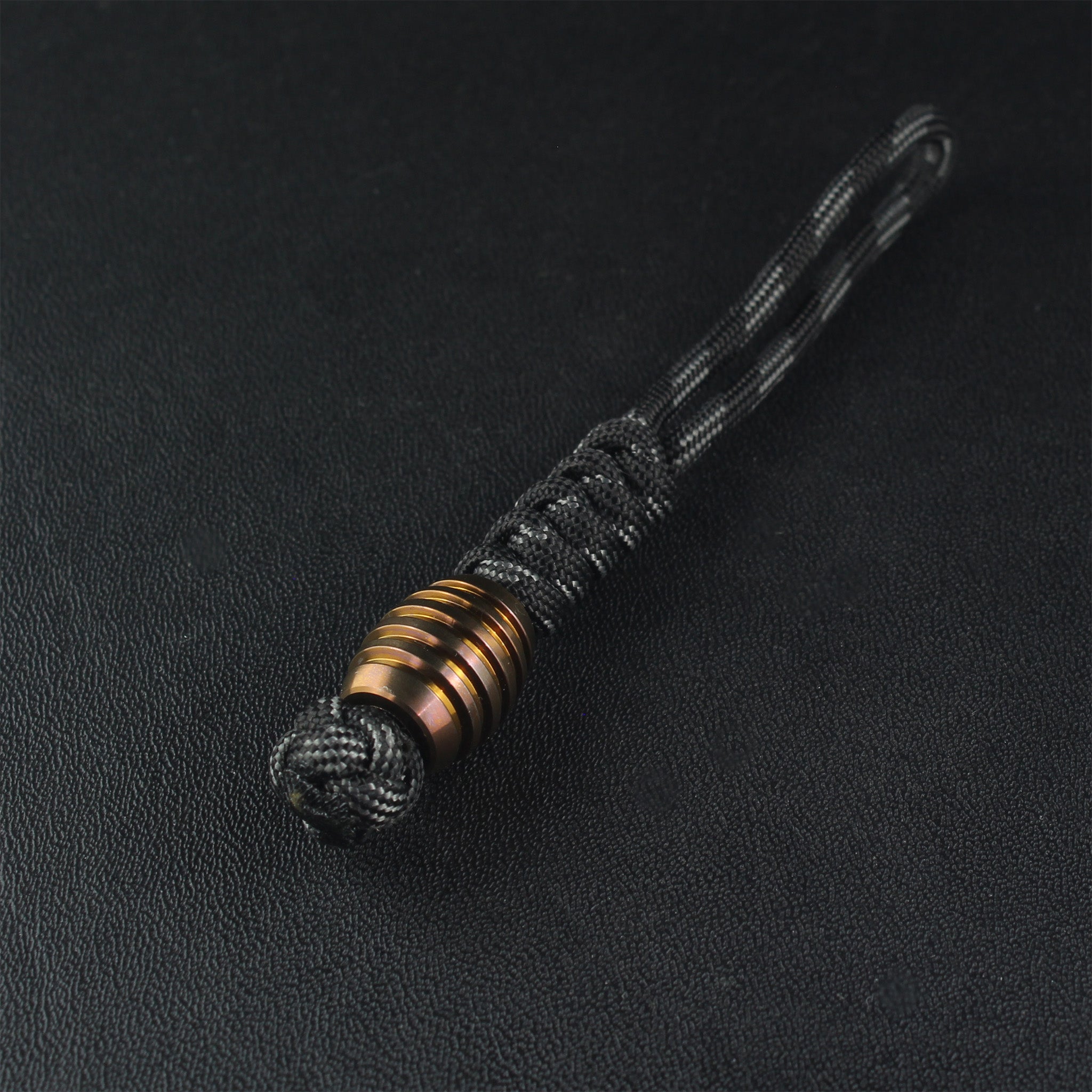 Paracord Lanyard with B7 Bead Titanium - Focusworks EDC