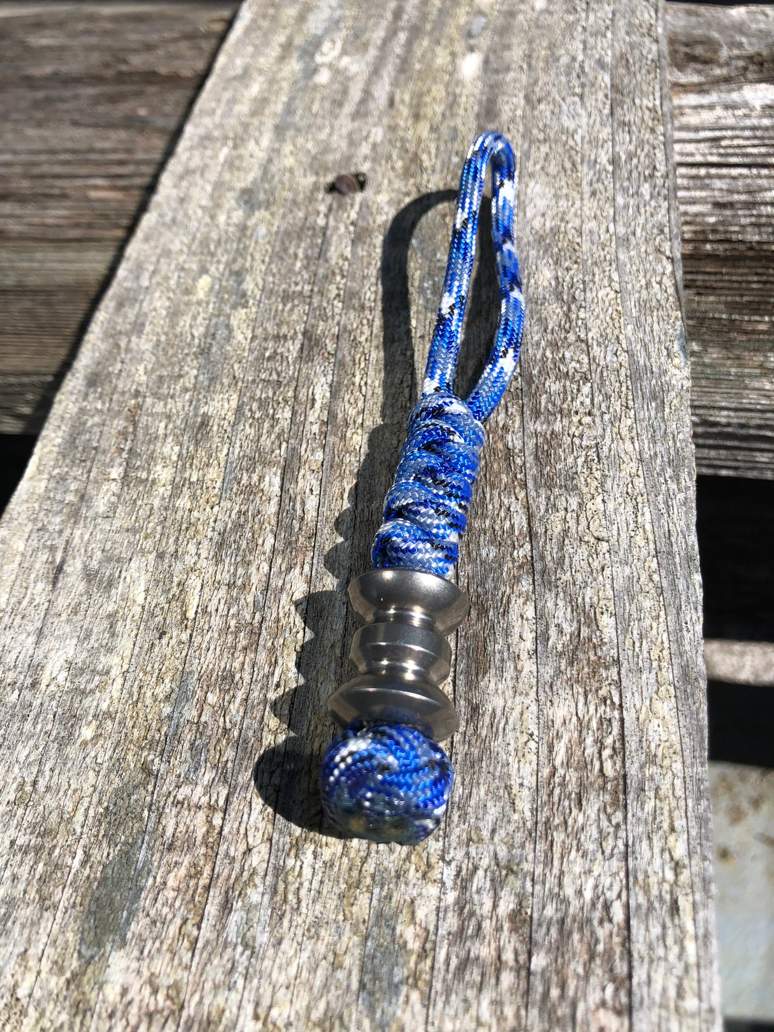 Paracord Lanyard with Bowtie Bead