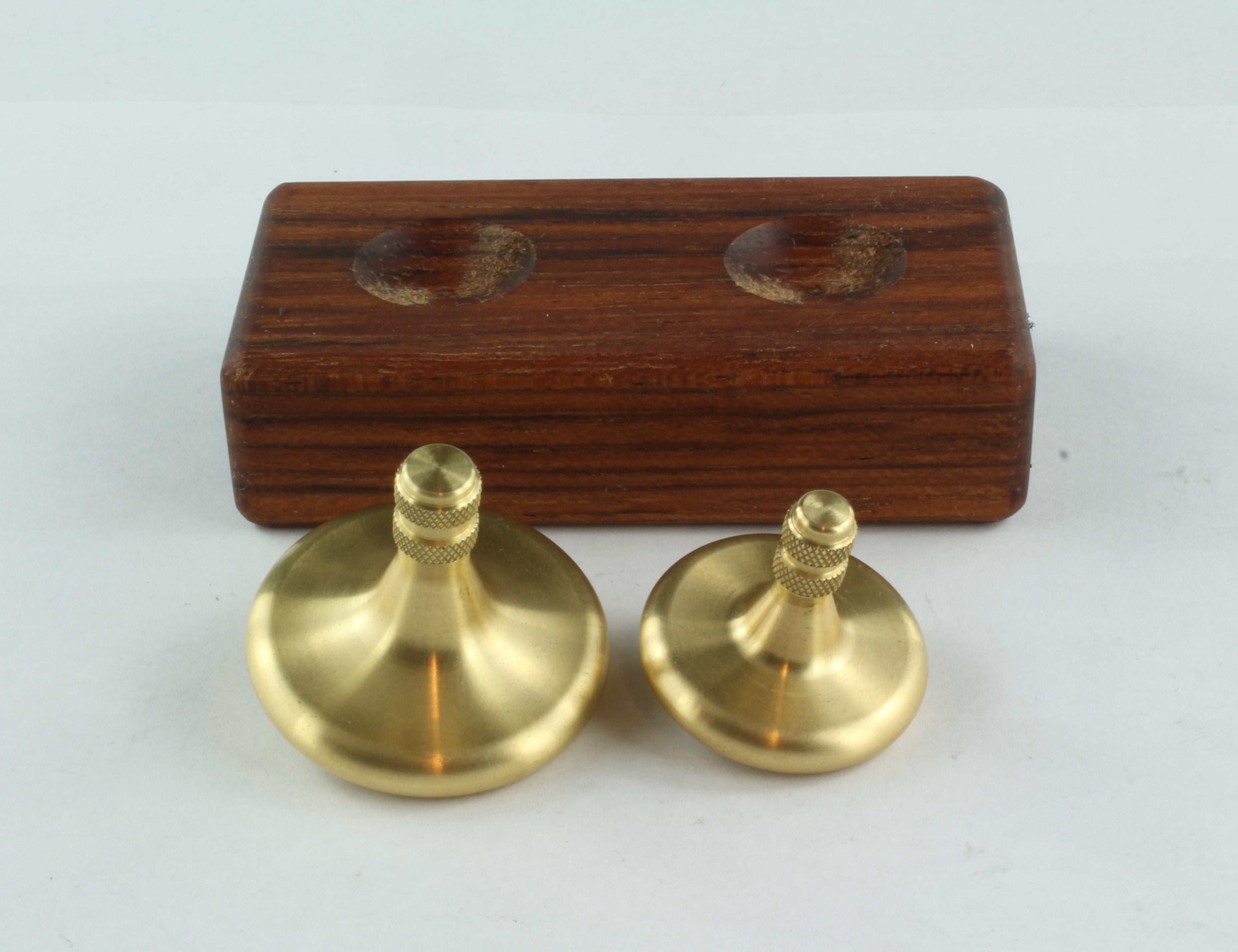 Set of Brass Spinning tops with Jatoba wood stand (Focus 125 and Focus 10)