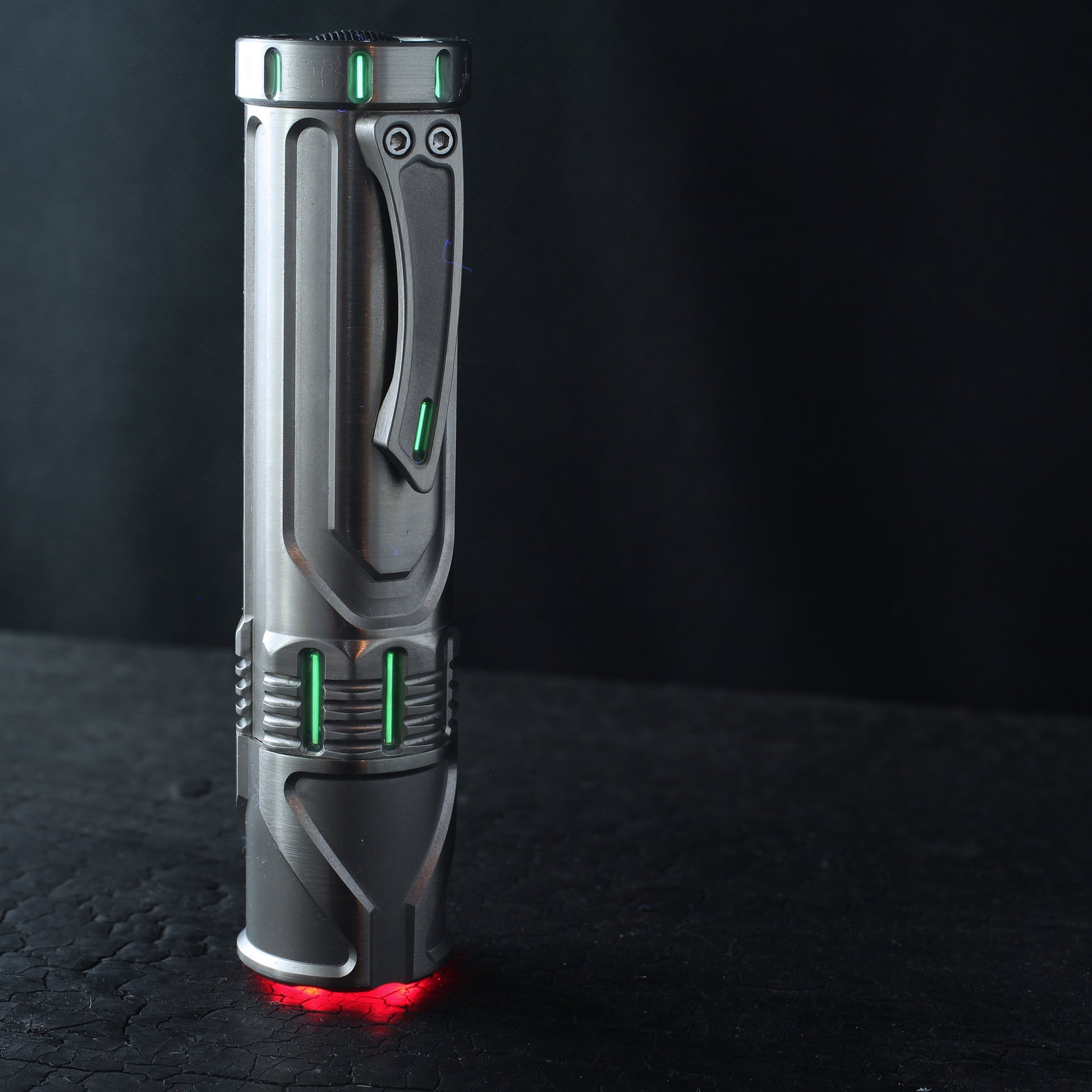 Cylon - Titanium