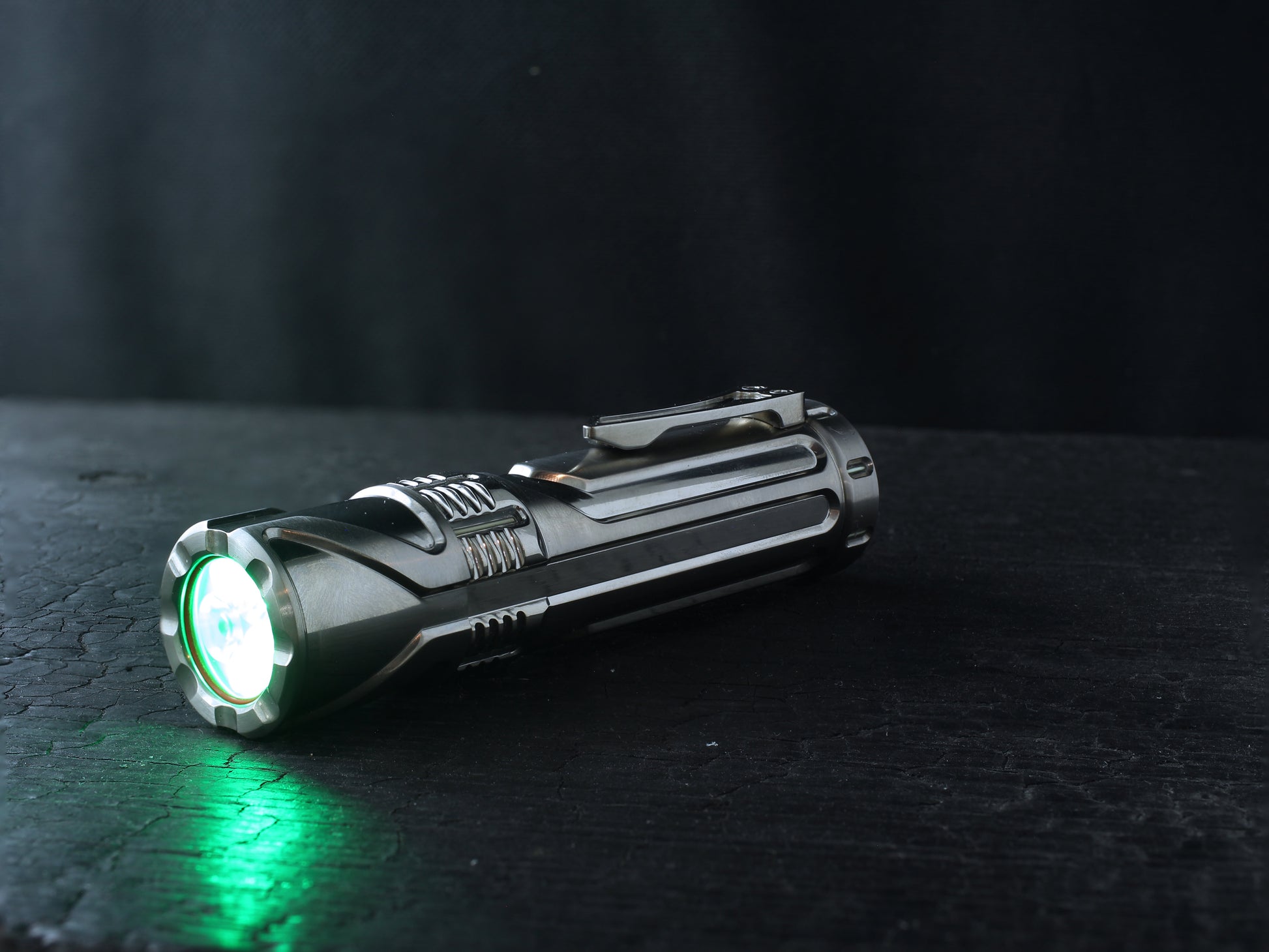 Cylon - Titanium